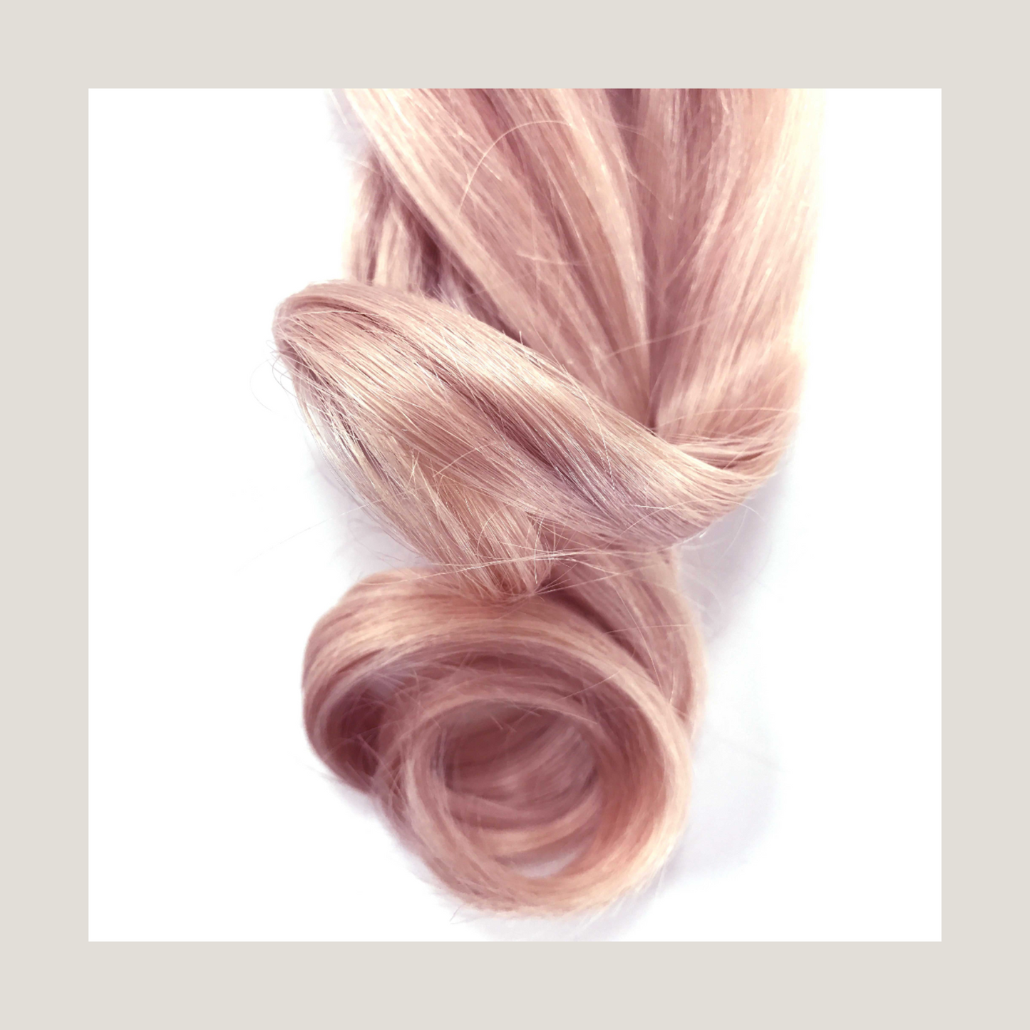 Haarverlängerungen in roségoldener Haarfarbe, brasilianisches und europäisches Haar, Balayage